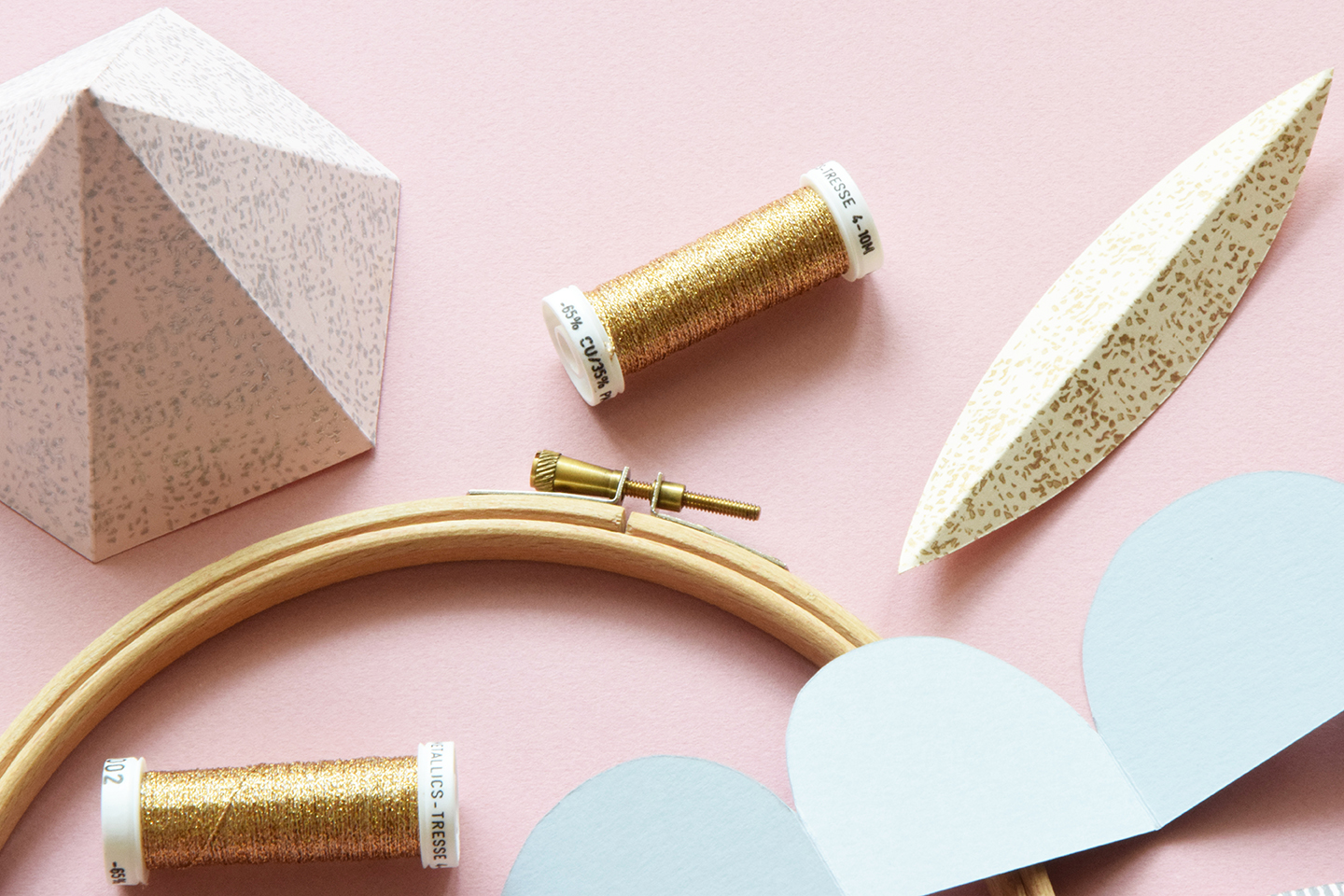 1 Défi broderie frenchie N°3 : le calendrier de l'avent